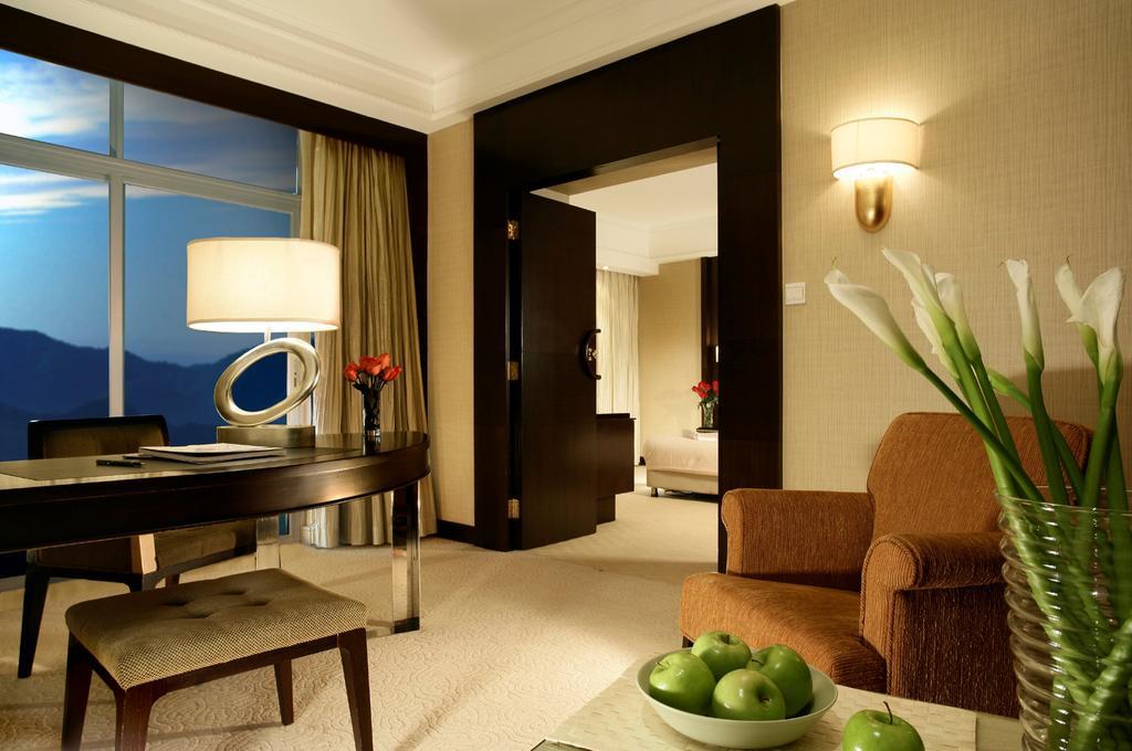 Foshan Fontainebleau Hotel Quarto foto