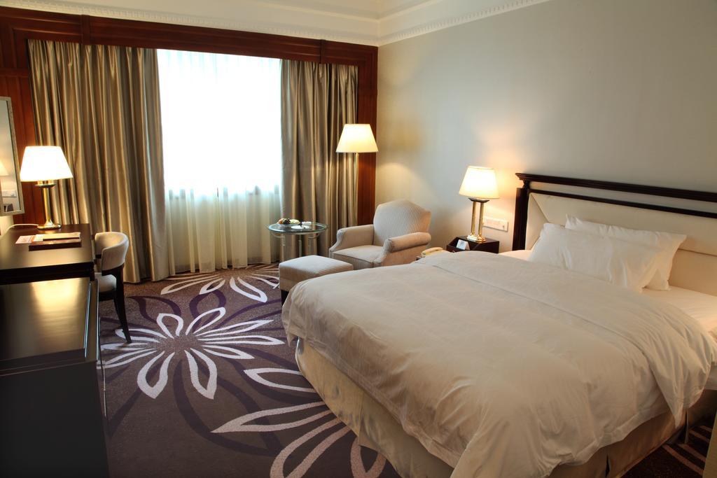 Foshan Fontainebleau Hotel Quarto foto