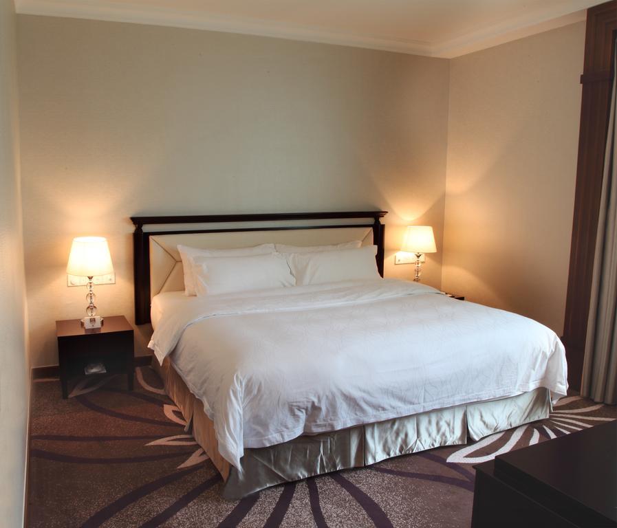 Foshan Fontainebleau Hotel Quarto foto